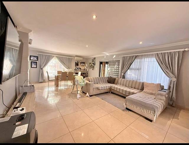 3 BEDROOM CLUSTER FOR SALE IN NEW REDRUTH